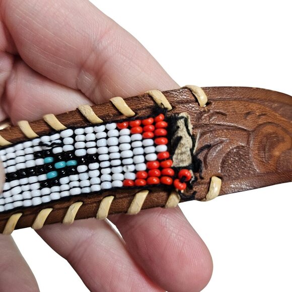 Vintage Tooled Steerhide Leather Belt With Beaded Design Metal Buckle 32" - Picture 3 of 7